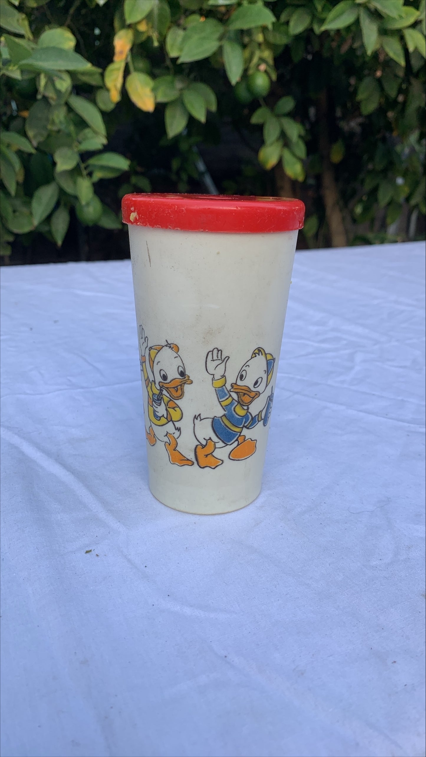 Donald Duck cup