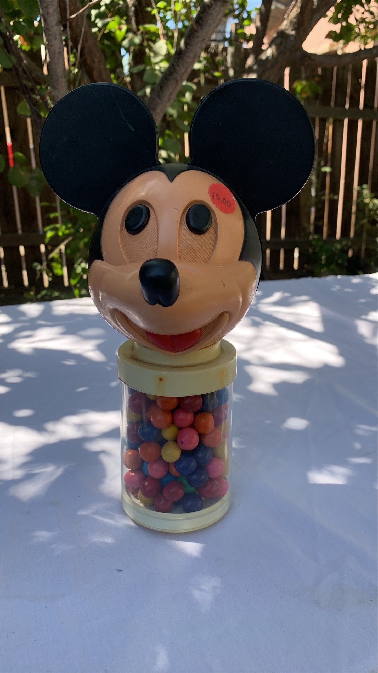 Mickey Mouse gum bank