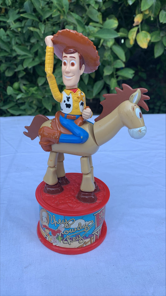 Woody Candy Dispenser